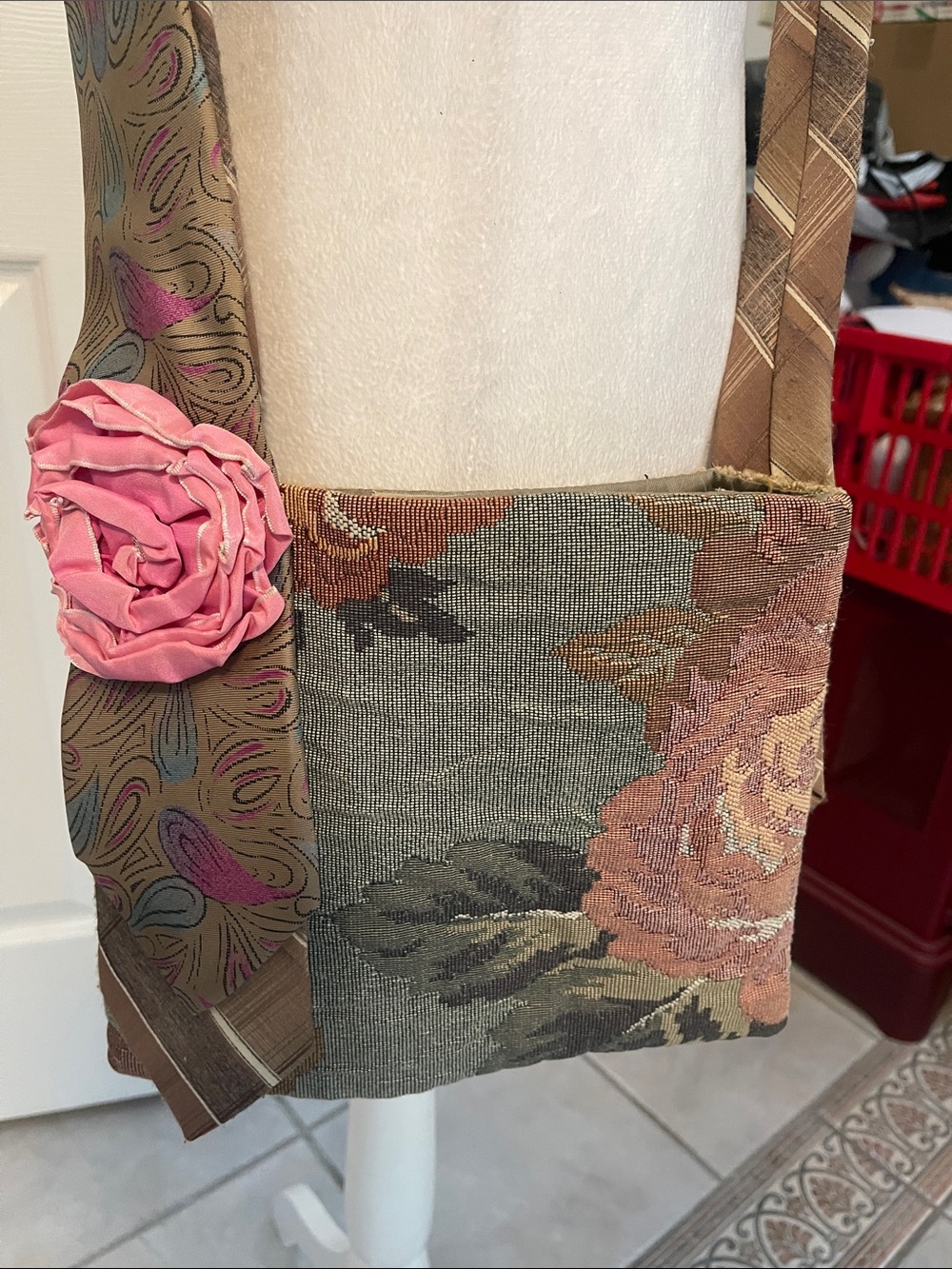 Vintage Crossbody  Leigh bag  from Ester Ann